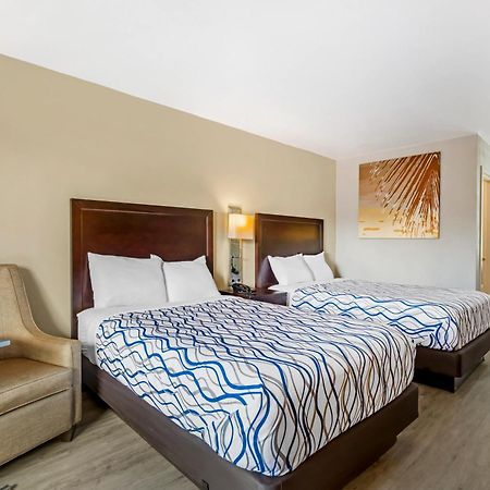 Rodeway Inn Orange Park Bagian luar foto