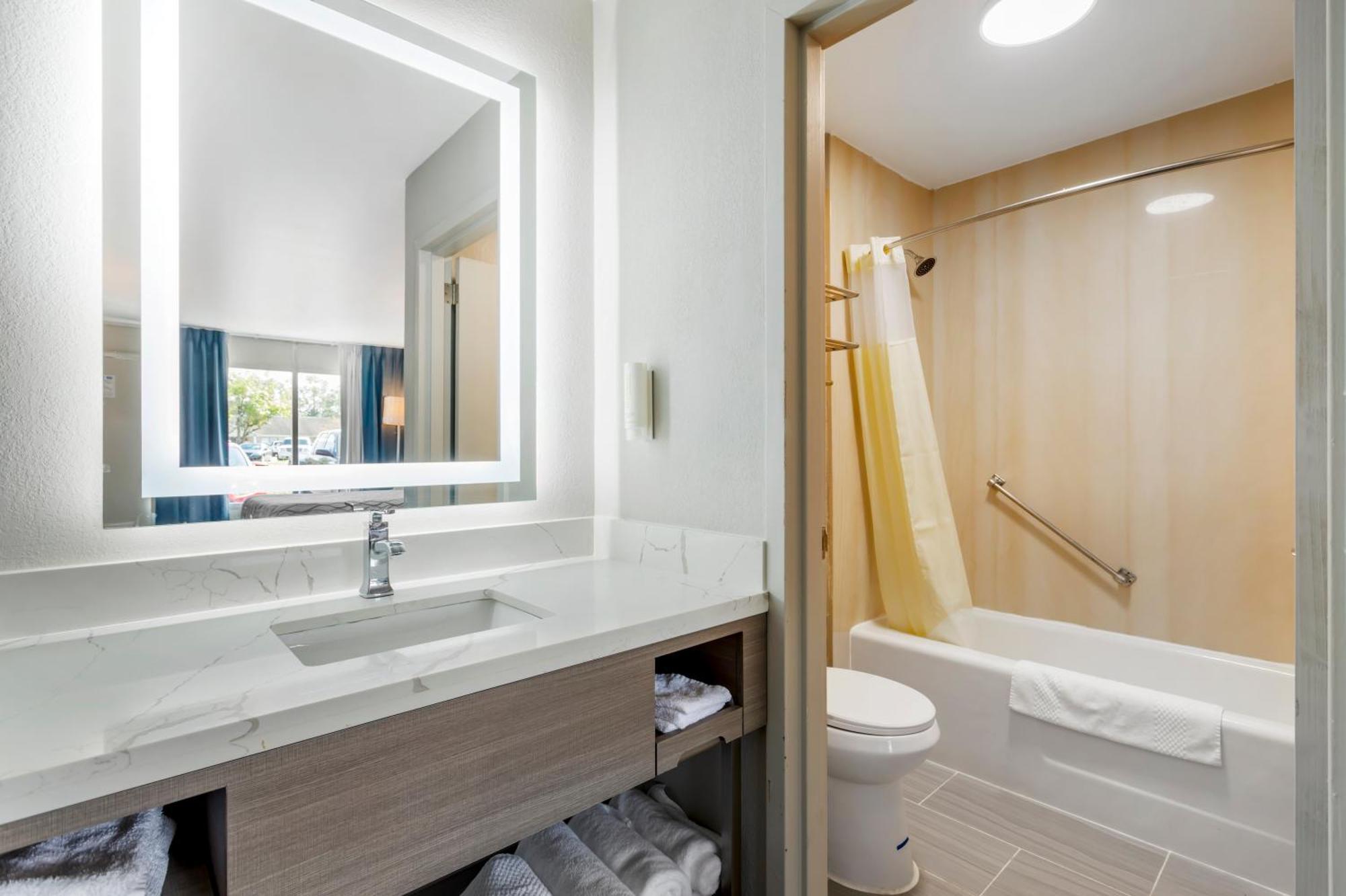 Rodeway Inn Orange Park Bagian luar foto