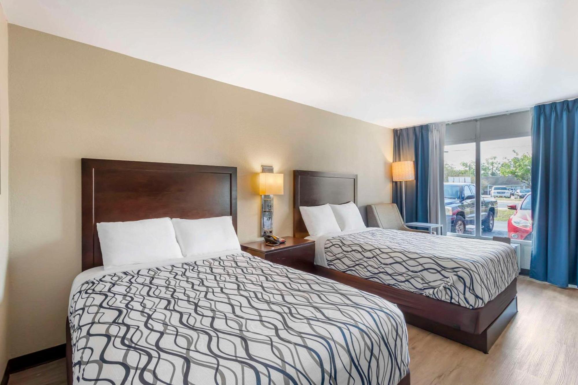Rodeway Inn Orange Park Bagian luar foto